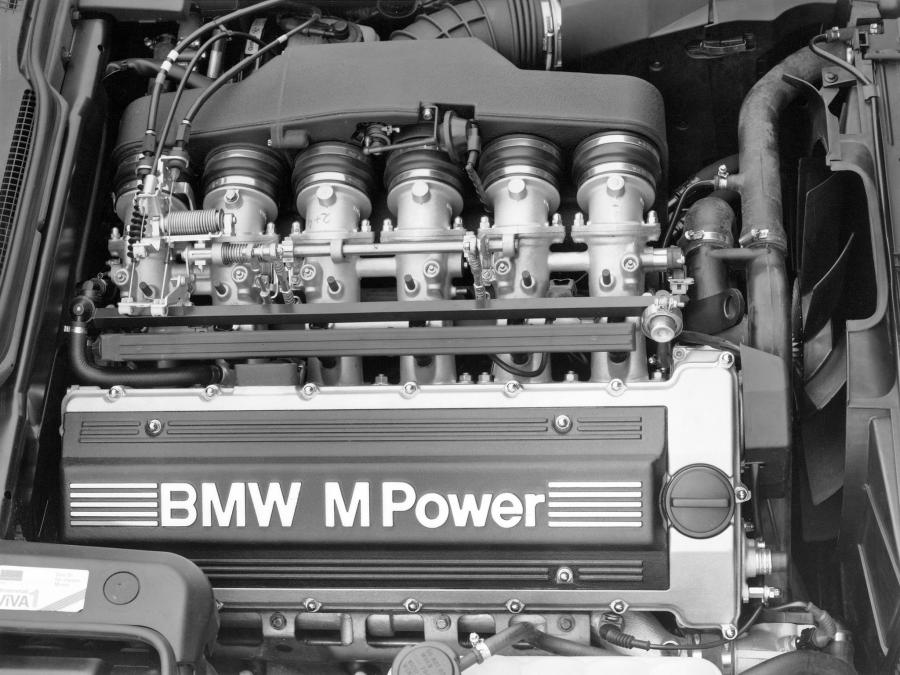 BMW M5 1988 года  (фото 10 из 47)
